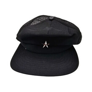 Vintage 1980s Mens Snapback Trucker Hat Black w/ Silver Star Pin